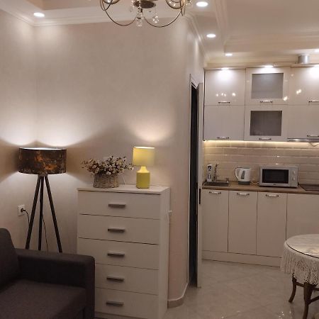 Room In Sololaki تبليسي المظهر الخارجي الصورة
