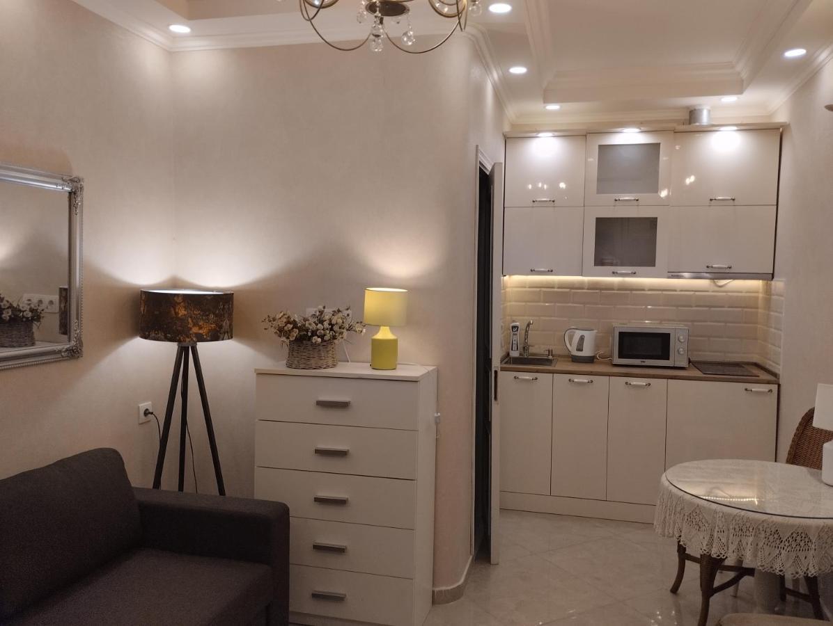 Room In Sololaki تبليسي المظهر الخارجي الصورة